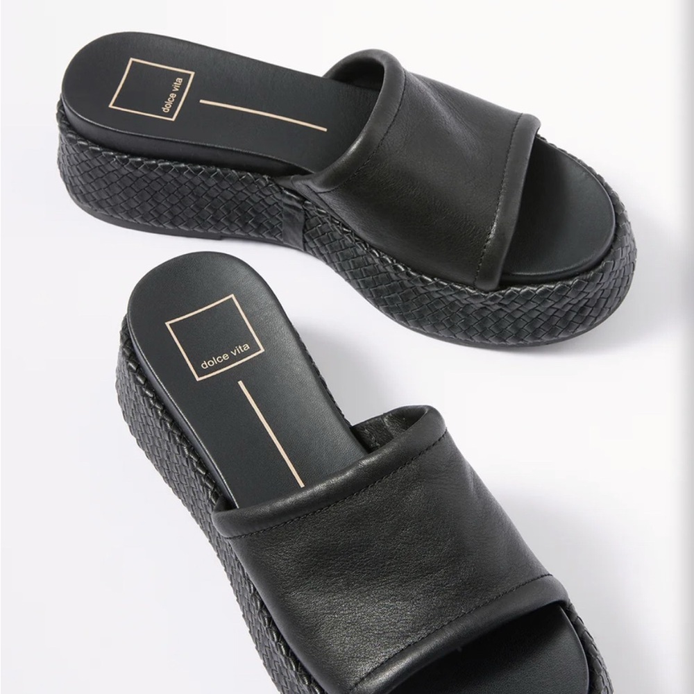Dolce Vita leather flatform sandals